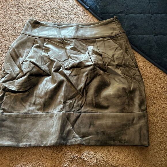 Club Monaco silver velvet skirt 2 - Picture 4 of 8